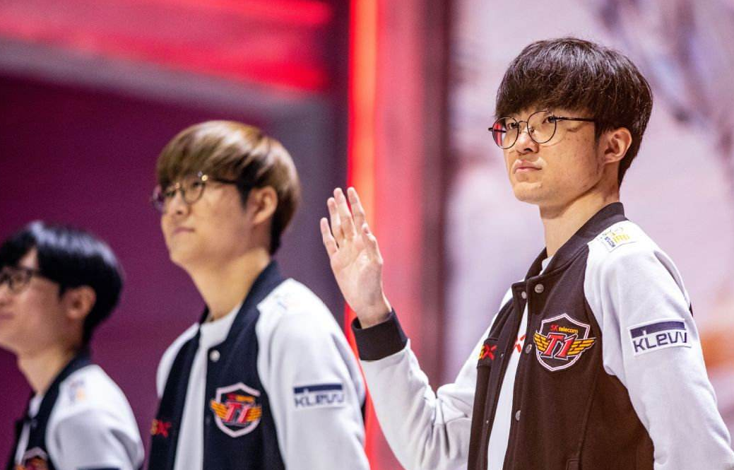 9体育-这也行？大坂直美在SKT比赛中刷新纪录AC米兰围绕全明星赛刷新队史纪录，冲刺阶段辽宁本钢调整名单以备欧篮联