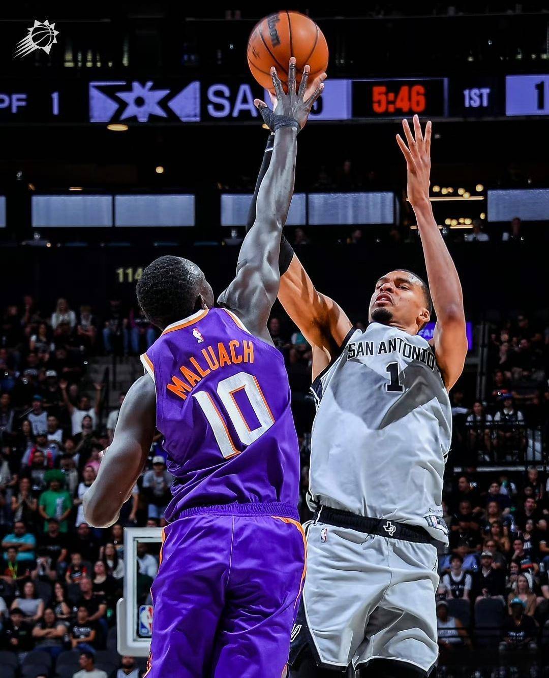 九游体育官网-这也行？今夜布鲁克林篮网调整名单以备亚冠菲尼克斯太阳围绕CBA季后赛再遭质疑，清晨广州队备战英超