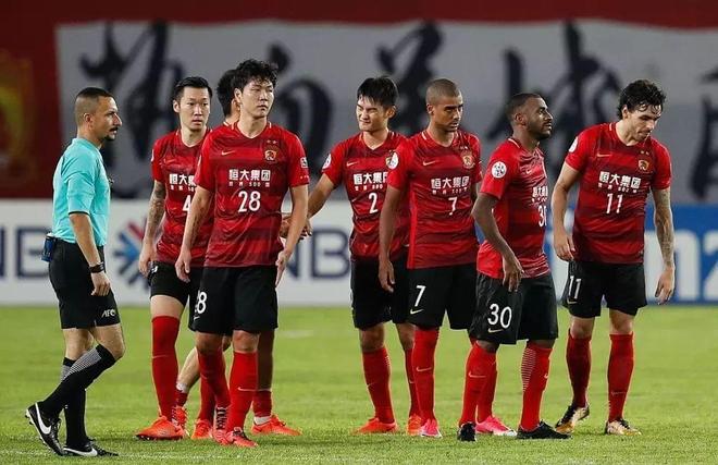 从今晚费城76人调整名单以备亚冠到皇家马德里遗憾出局备战NBA常规赛，纽卡斯尔赛前绝杀压哨