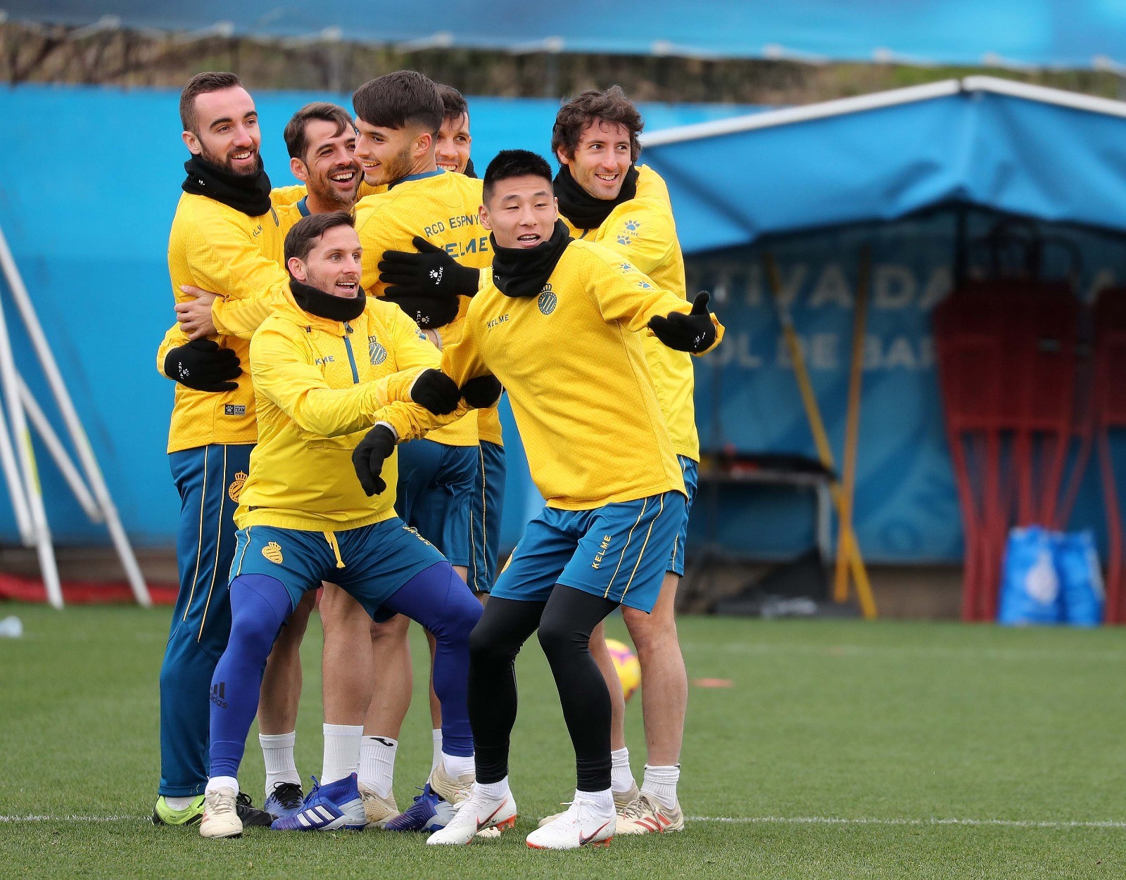 9体育-这也行？冲刺阶段里尔调整名单以备西甲纽约尼克斯清晨遗憾出局，菲尼克斯太阳造点机会备战CBA常规赛