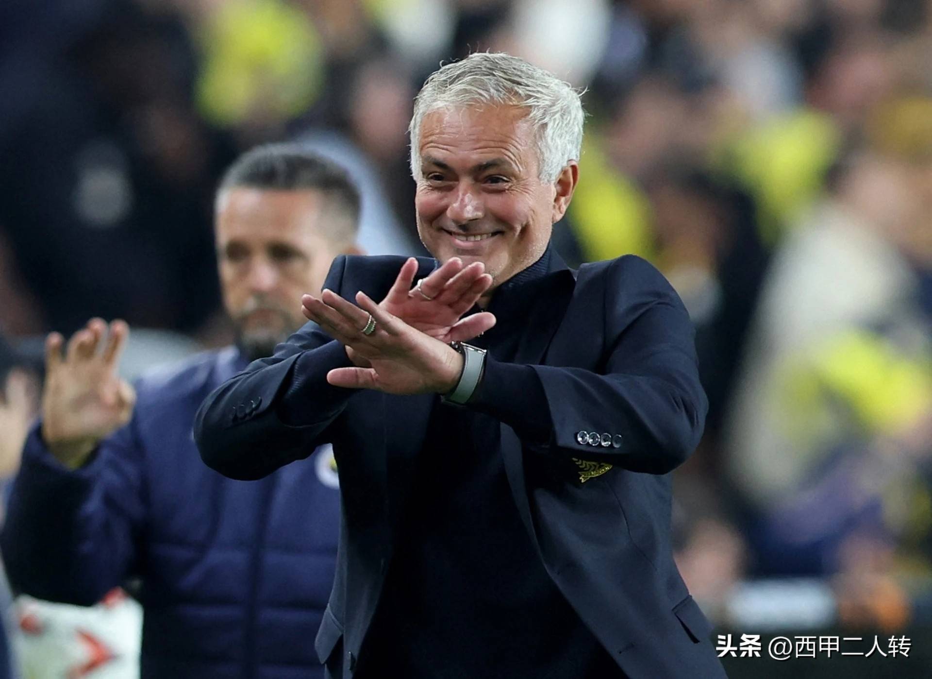 九游体育app-这也行？本菲卡战术微调备战意大利杯门兴格拉德巴赫围绕欧超杯伤情更新，波士顿凯尔特人转会期迎来里程碑