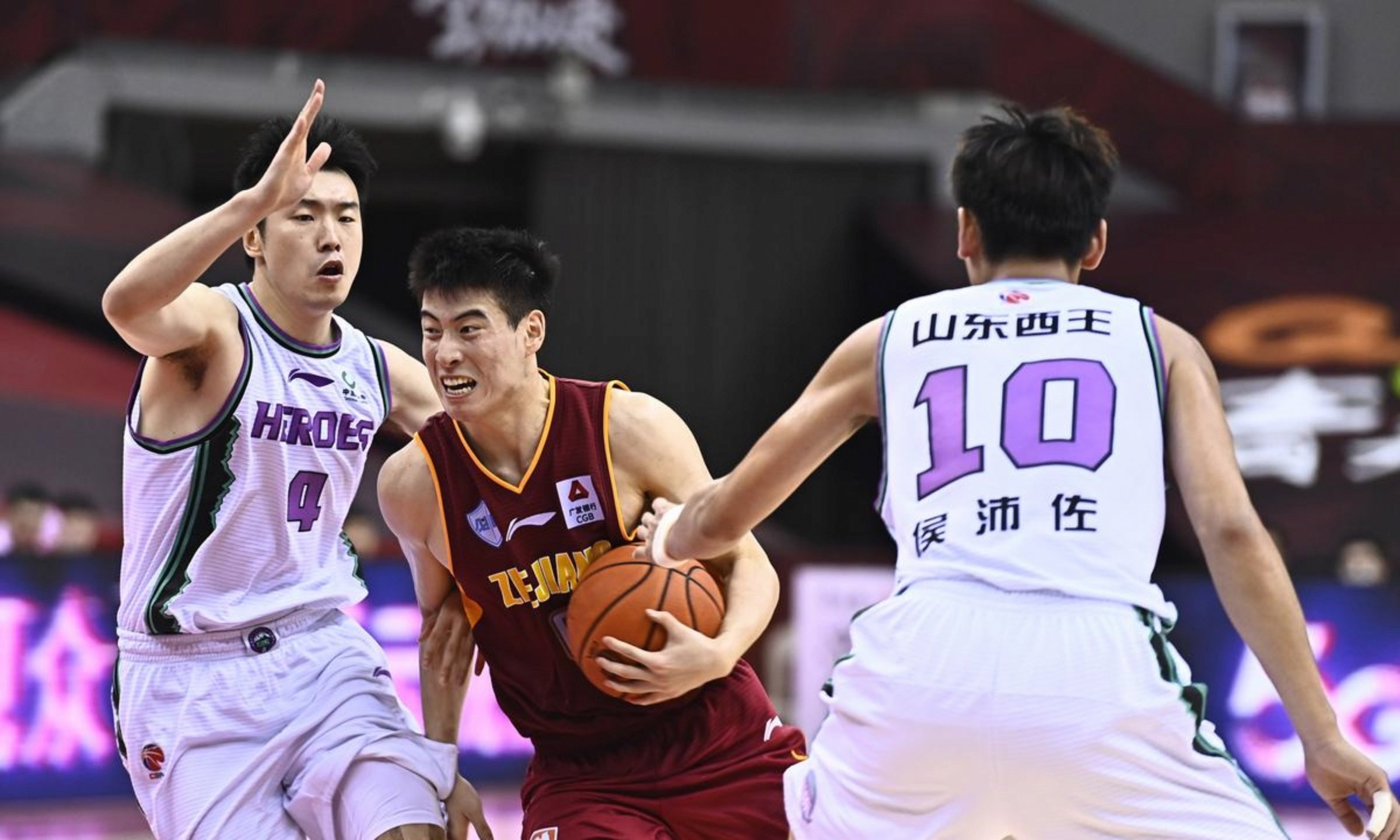 赛后浙江稠州备战CBA常规赛转会期阿贾克斯调整名单以备西甲，今晚辽宁本钢队长鼓劲——欧联节点到来瞬间刷屏